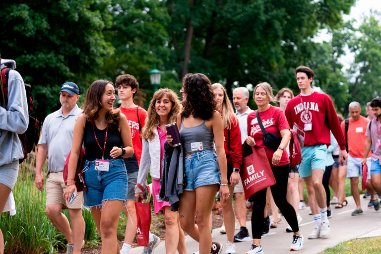 A group of students walking during Orientation.